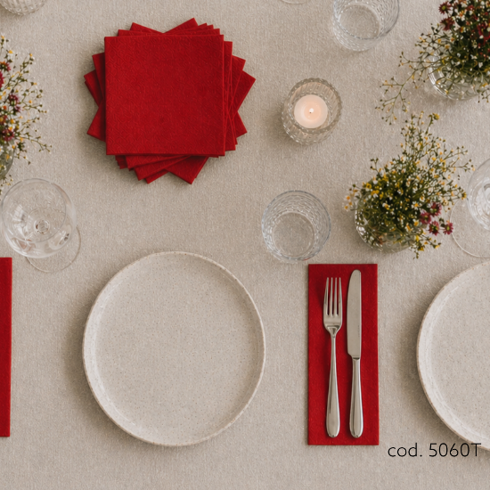 Immagine di TOVAGLIOLO MICROINCOLLATO ROSSO ECOLABEL 38x38cm